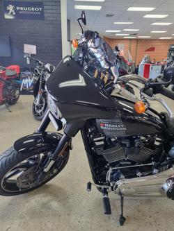 2022 Harley-Davidson Sport Glide 107 (FLSB)