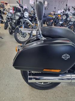 2022 Harley-Davidson Sport Glide 107 (FLSB)