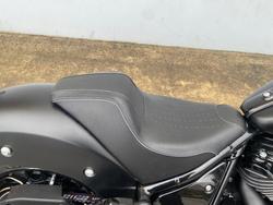 2024 Indian SPORT CHIEF BLACK SMOKE