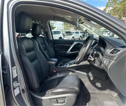 2016 Mitsubishi Pajero Sport GLS