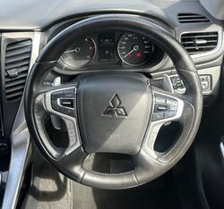 2016 Mitsubishi Pajero Sport GLS