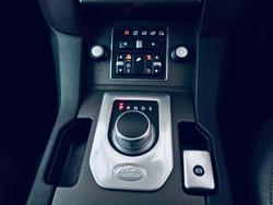 2016 Land Rover Discovery TDV6 Series 4 MY16.5 4X4 Dual Range Fuji White