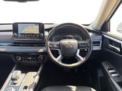 2024 Mitsubishi Outlander