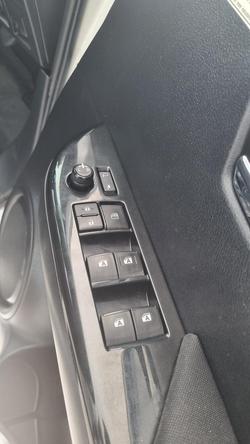 2016 Toyota Hilux SR5