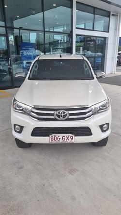 2016 Toyota Hilux SR5