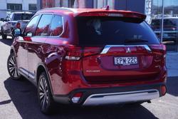 2021 Mitsubishi Outlander LS