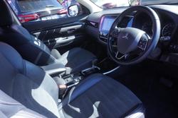 2021 Mitsubishi Outlander LS