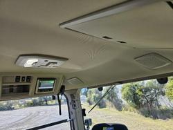 2023 John Deere 8R 310