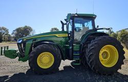 2023 John Deere 8R 310