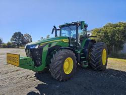 2023 John Deere 8R 310