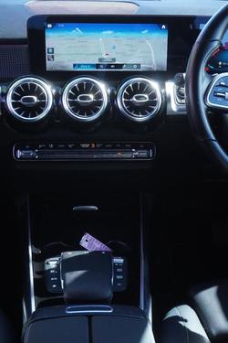 2021 Mercedes-Benz GLB-Class GLB200