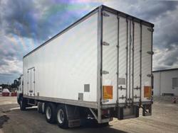 2017 Isuzu F Series FVL240-300 WHITE