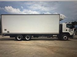 2017 Isuzu F Series FVL240-300 WHITE