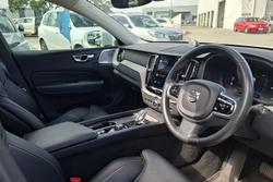 2021 Volvo XC60 T5 Inscription