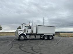 2021 Western Star 4800 Series 4800 FXB White
