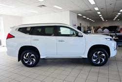 2024 Mitsubishi Pajero Sport GLS