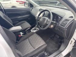 2023 Mitsubishi ASX ES