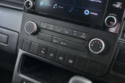 2024 Hyundai STARIA LOAD