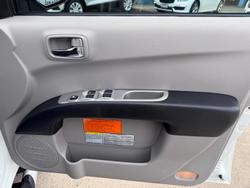 2013 Mitsubishi Triton GLX-R MN MY13 4X4 Dual Range White