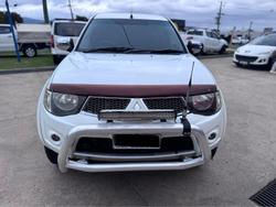 2013 Mitsubishi Triton GLX-R MN MY13 4X4 Dual Range White