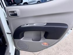 2013 Mitsubishi Triton GLX-R MN MY13 4X4 Dual Range White