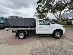 2022 Nissan Navara SL