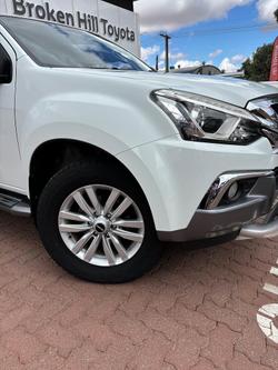 2018 Isuzu MU-X LS-T