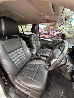 2018 Isuzu MU-X LS-T