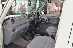 2012 Toyota Landcruiser GXL