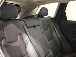 2025 Volvo XC60 Ultra B5 Bright