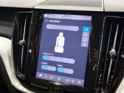 2025 Volvo XC60 Ultra B5 Bright