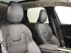 2025 Volvo XC60 Ultra B5 Dark