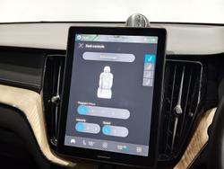 2025 Volvo XC60 Ultra B5 Dark