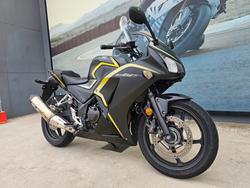 2015 Honda CBR300R Black