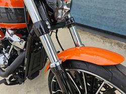 2023 HARLEY-DAVIDSON FXBR BREAKOUT (117) Orange