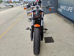 2023 HARLEY-DAVIDSON FXBR BREAKOUT (117) Orange