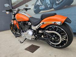 2023 HARLEY-DAVIDSON FXBR BREAKOUT (117) Orange