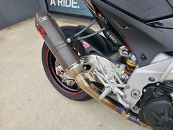 2017 APRILIA TUONO V4 RR Black