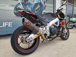 2017 APRILIA TUONO V4 RR Black