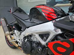 2017 APRILIA TUONO V4 RR Black