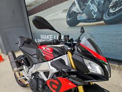 2017 APRILIA TUONO V4 RR Black