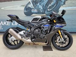 Yamaha YZF-R1 M