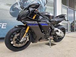 2024 Yamaha YZF-R1 M Silver