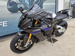 2024 Yamaha YZF-R1 M Silver