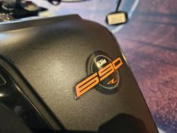 2017 KTM 690 Duke R Duke