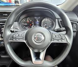 2017 Nissan X-TRAIL TS