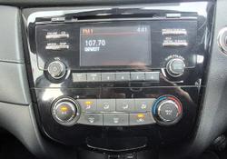 2017 Nissan X-TRAIL TS