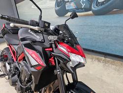 2024 Kawasaki Z900 (ZR900) Red