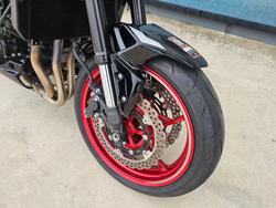 2024 Kawasaki Z900 (ZR900) Red