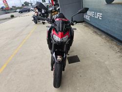 2024 Kawasaki Z900 (ZR900) Red